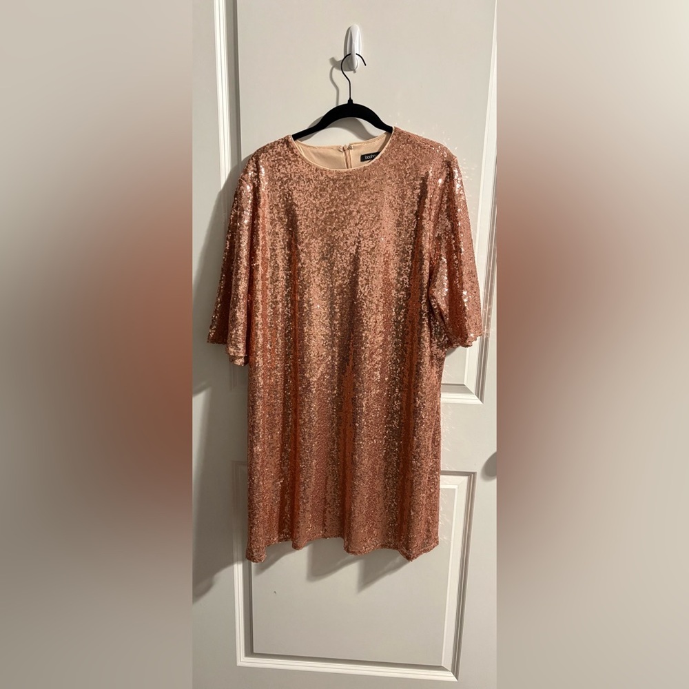 Boohoo Shimmering Rose Gold Sequin Mini Dress - Picture 1 of 2